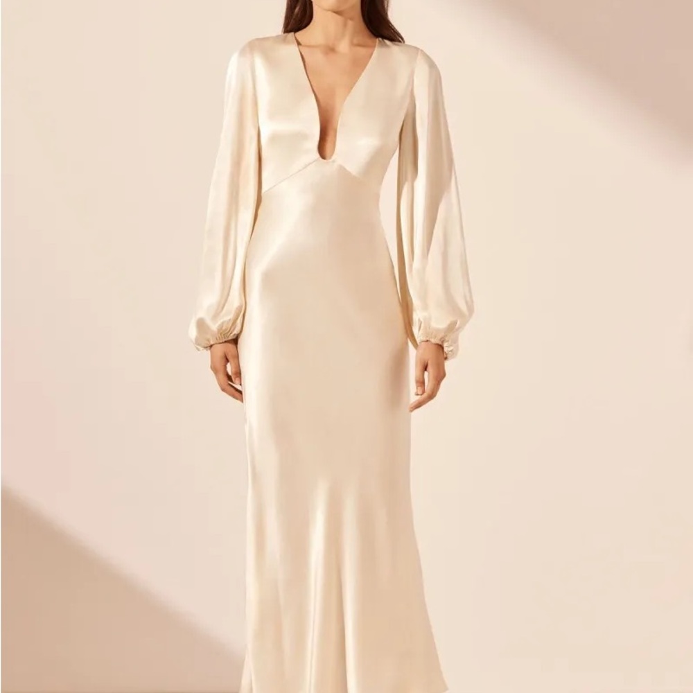 Shona Joy La Lune Plunge Balloon-Sleeve Satin Midi Dress